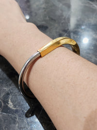 Lock bracelet gold and silver